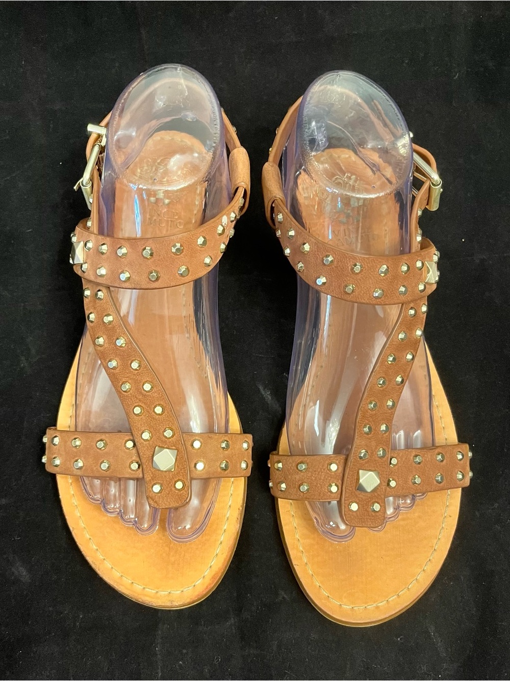 Vince Camuto Studded Tan Women's Leather T-Strap Sandals 8.5 - Picture 4 of 7